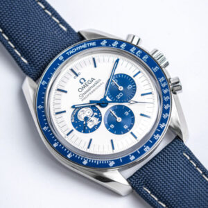 OMEGA SPEEDMASTER SILVER SNOOPY AWARD NUOVO 2023