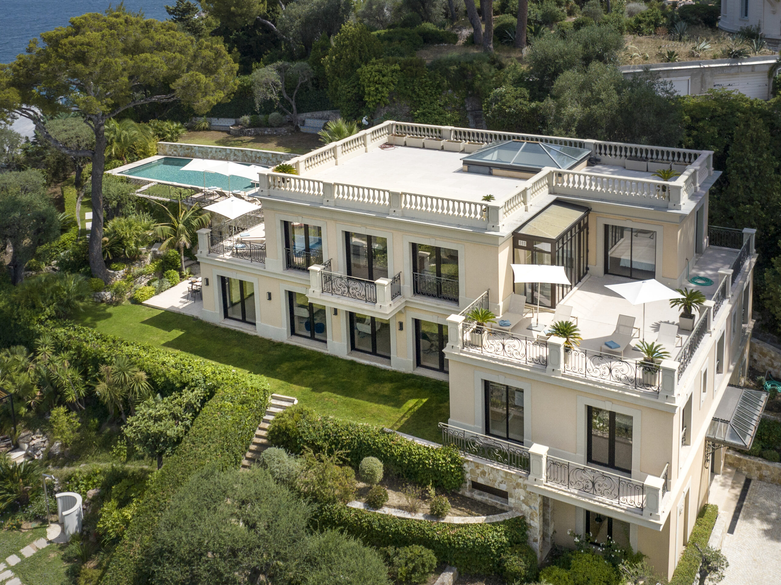 French Riviera Luxury Villas Villa Dauphine for rent near Monaco on the French Riviera