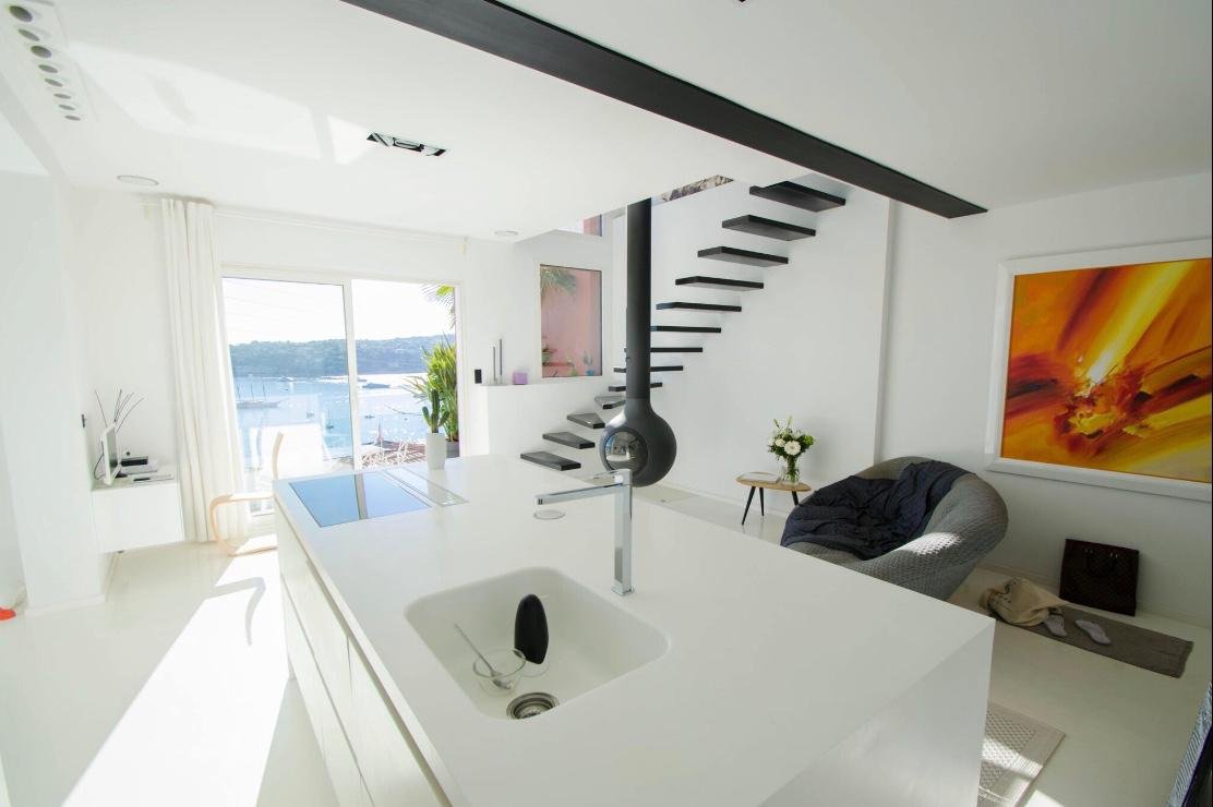 French Riviera Luxury Villas Villefranche-Sur-Mer-bespoke-offmarket-listing-french-riviera-luxury-villas-kitchen